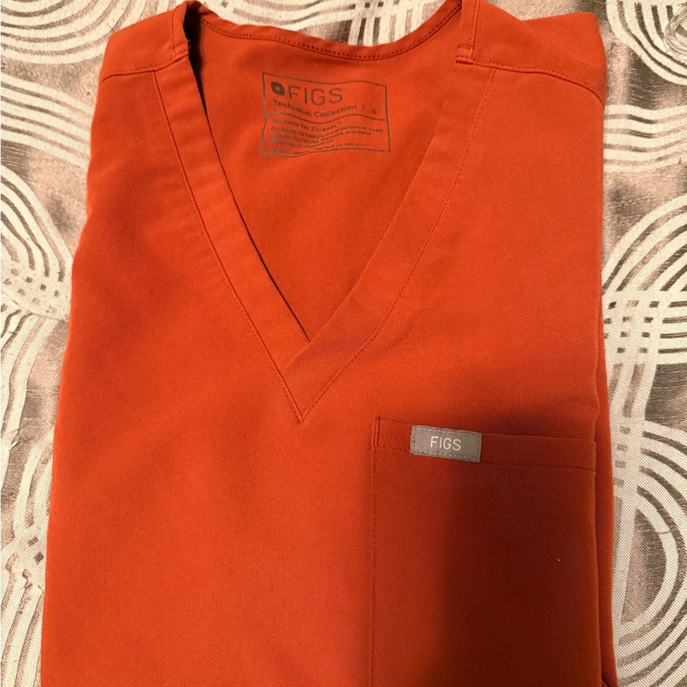 Figs Rust V-Neck Scrub Top